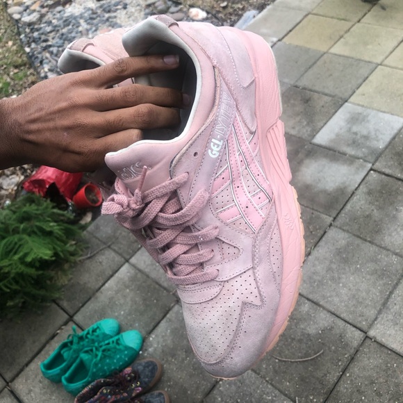 Pink Reebok ASICS - Picture 2 of 5